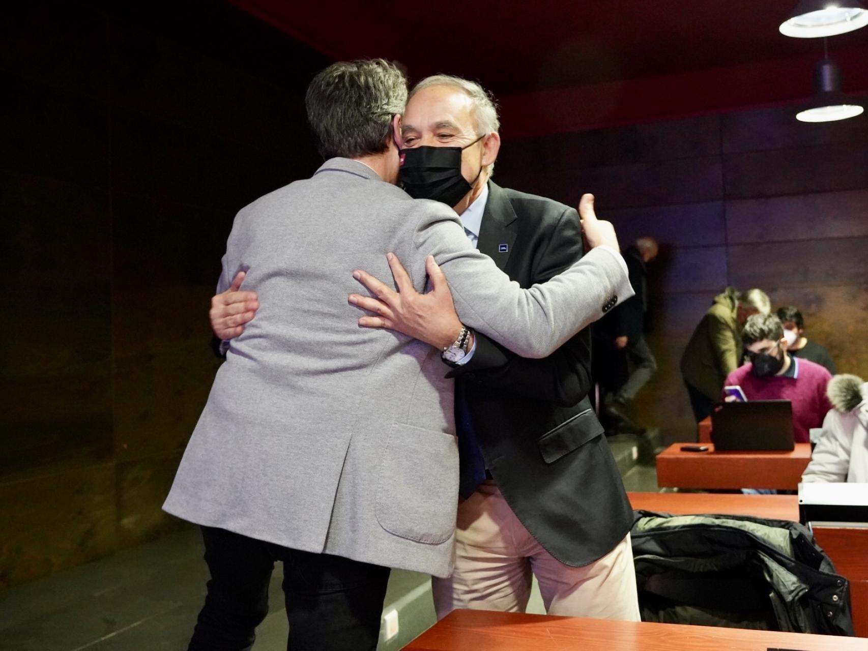 Los tres candidatos a rector de la UVa ejerciendo su derecho a voto