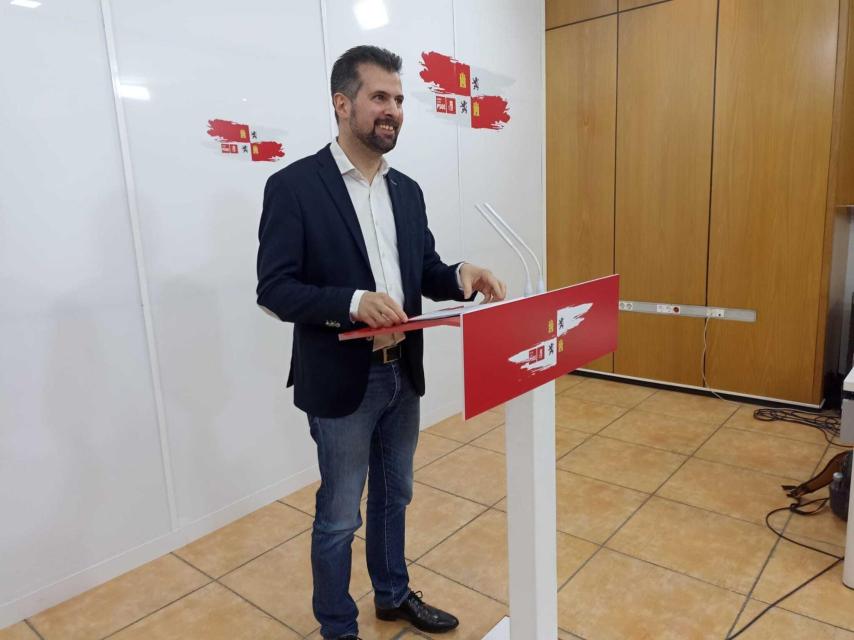 Luis Tudanca durante su comparecencia ante los medios de comunicación