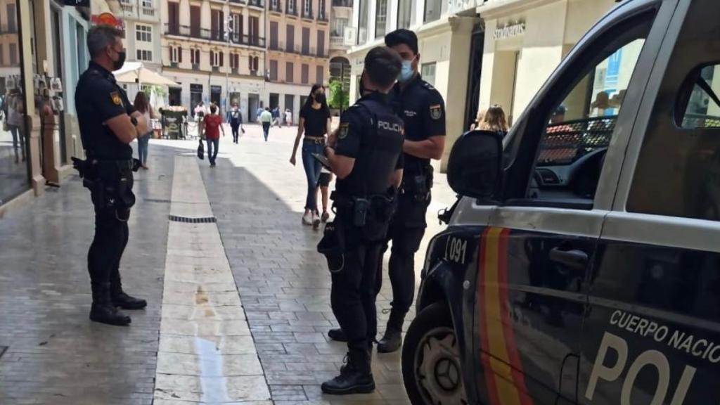 Una imagen de la Policía Nacional en el centro.