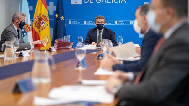 Feijóo preside el Consello de la Xunta.