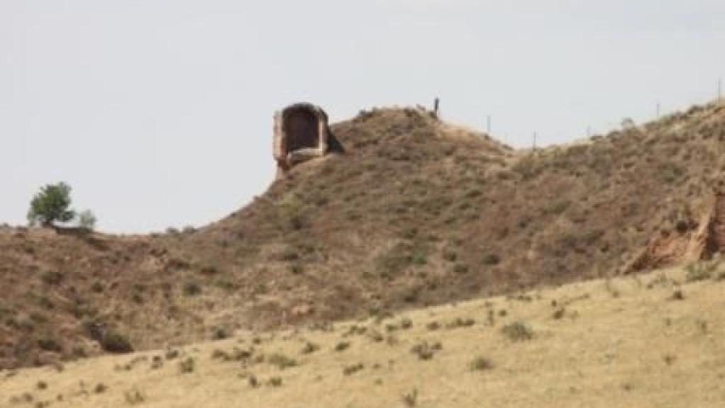 Imagen del Castillo de Calaña suspendido sobre el río Tajo. Foto: Fermín de los Reyes (Hispania Nostra)