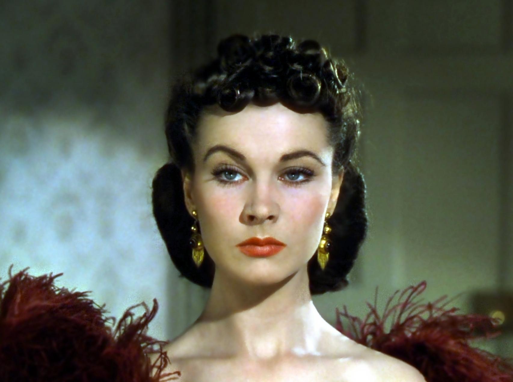 Vivien Leigh, caracterizada como Scarlett O'Hara.