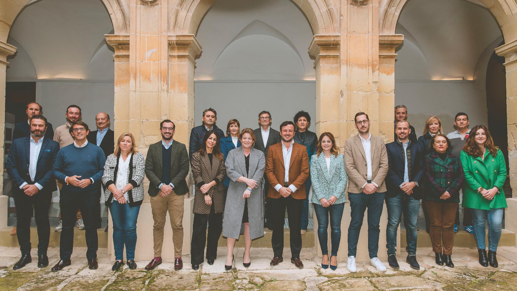 Nuevo comité ejecutivo provincial del PP de Elche.