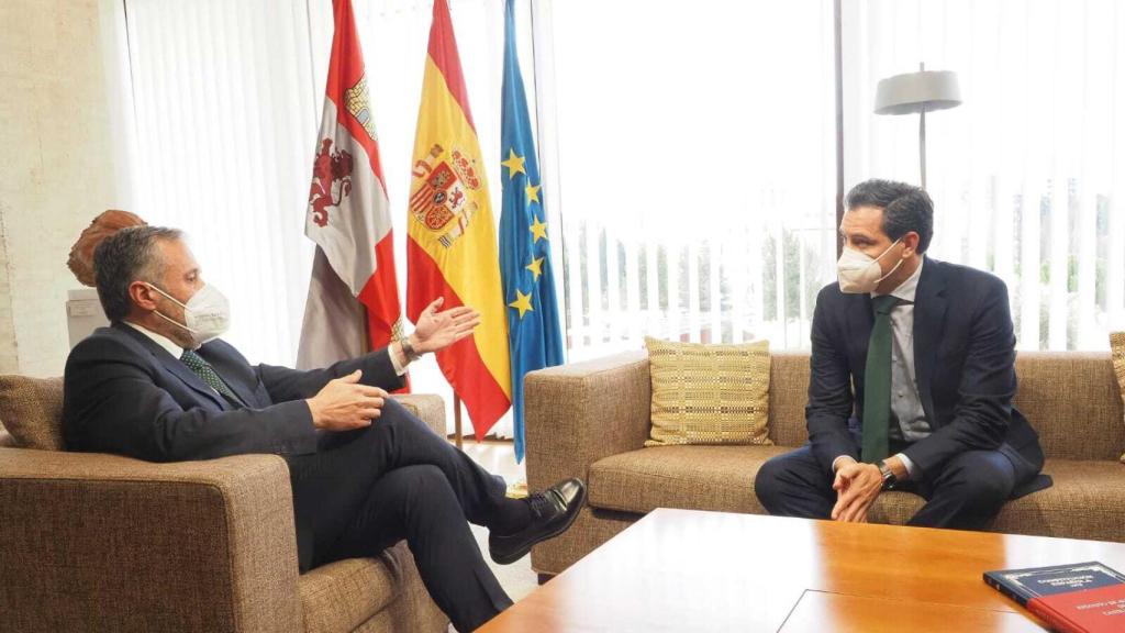 De la Hoz y Carlos Pollán durante su reunión