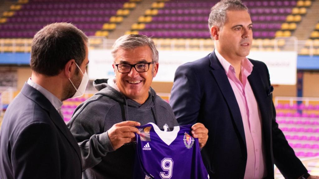 Paco García en la presentación