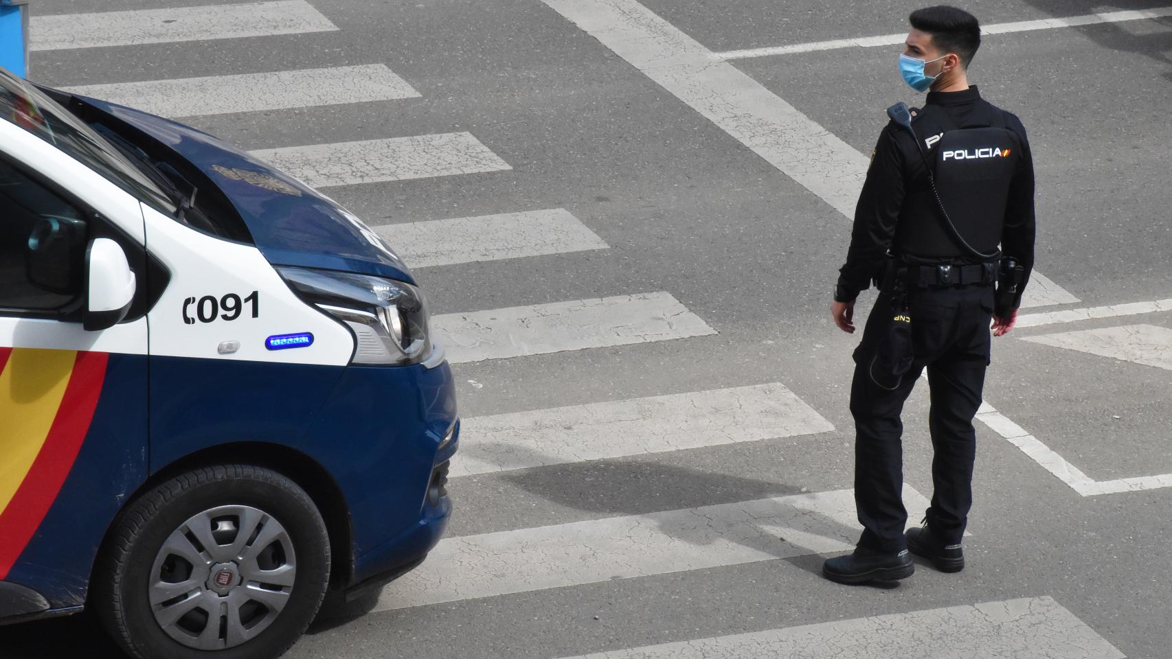 Imagen de archivo de un Policía Nacional en Burgos