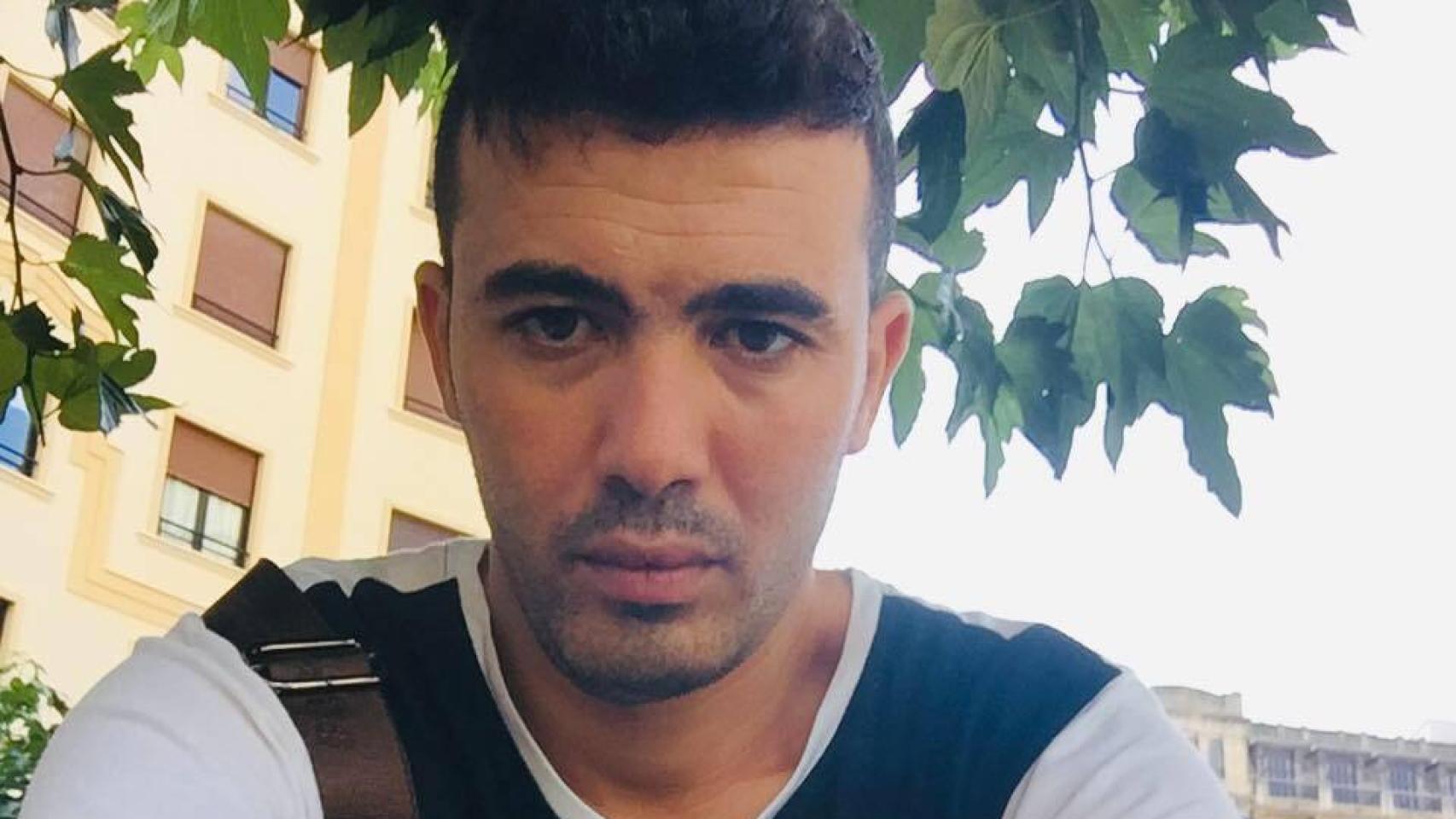 Mohamed Benhlima, en una imagen difundida por el militar y activista argelino. EE