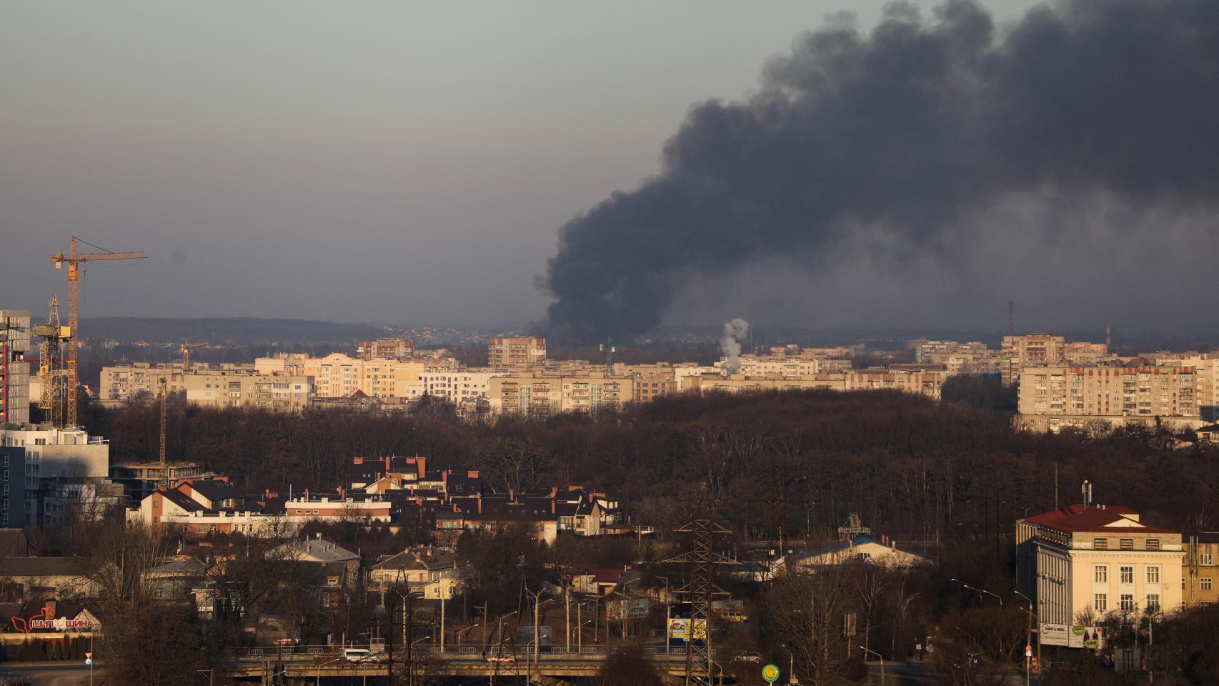 Bombardeos sobre Lviv (oeste de Ucrania) este viernes.