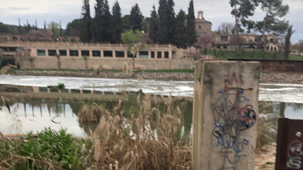 Pintadas en el entorno del campus de la Fábrica de Armas.