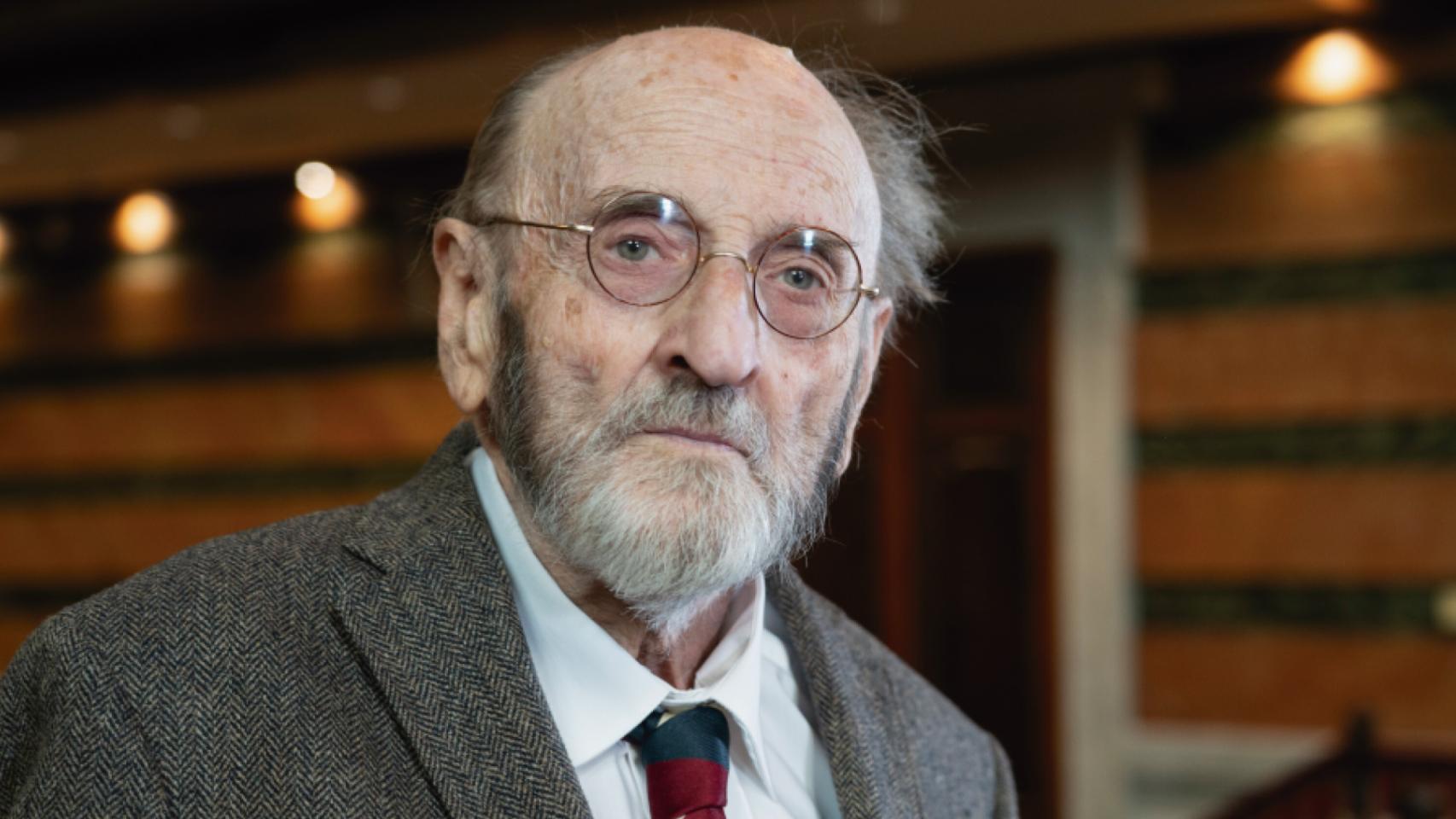 Álvaro Pombo. Foto: Real Academia Española