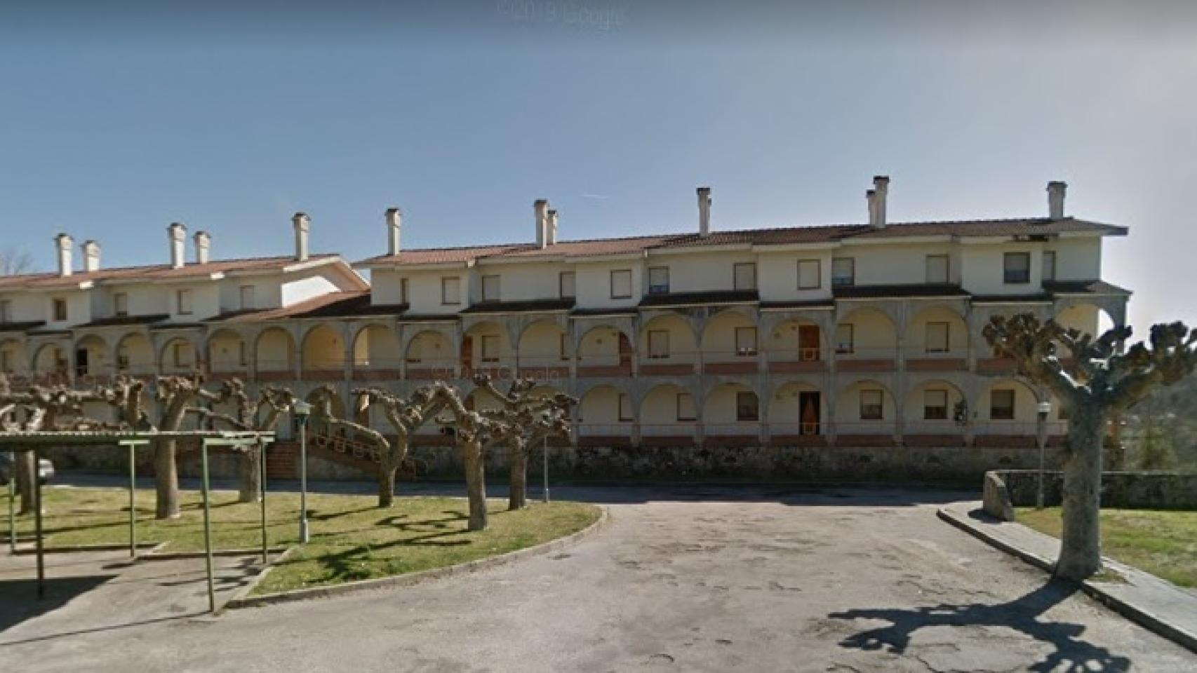 Casas de Iberdrola en el poblado de La Rachita de abajo, en Villarino de los Aires