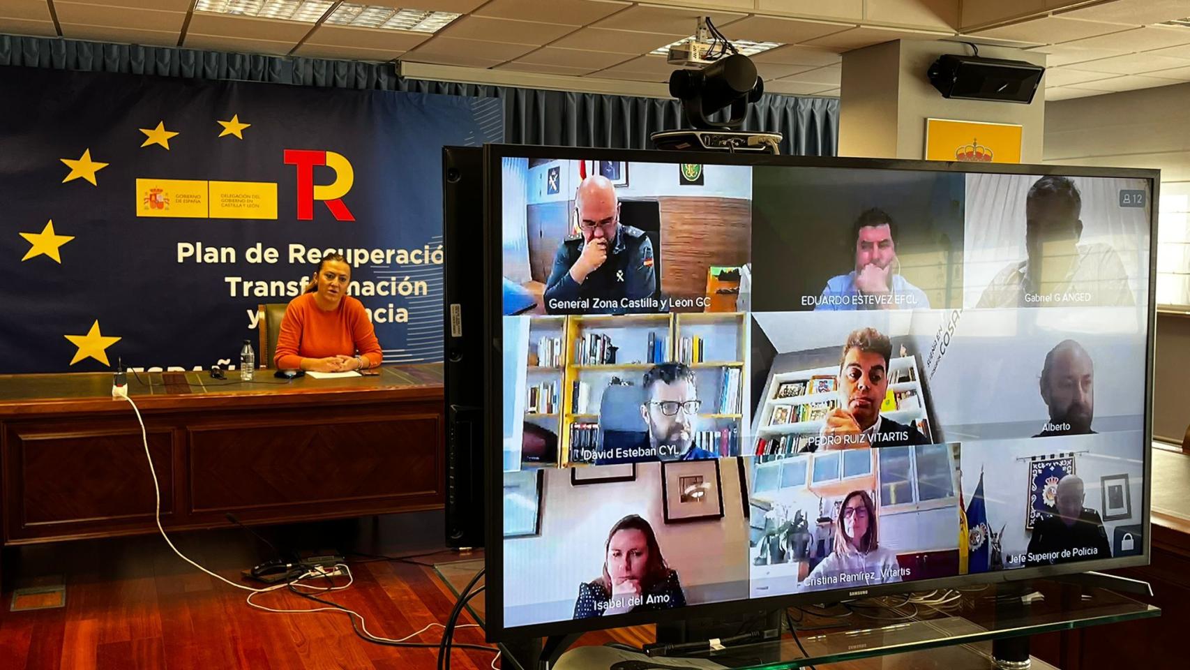 Reuniones de la delegada del Gobierno, acompañada por los responsables de las fuerzas y cuerpos de seguridad del Estado, con los transportistas integrados en el Consejo Nacional y con el sector de la distribución de alimentos