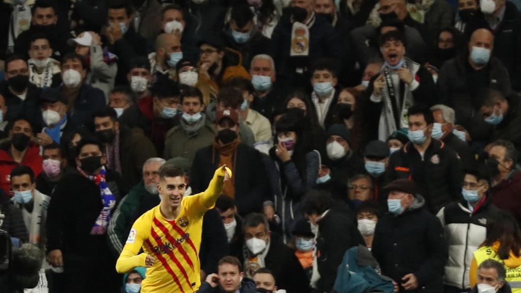 Ferran Torres celebra su gol al Real Madrid, el tercero del FC Barcelona en el partido