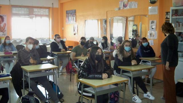 Charla en Santa Marta de Tormes para prevenir el suicidio entre los estudiantes
