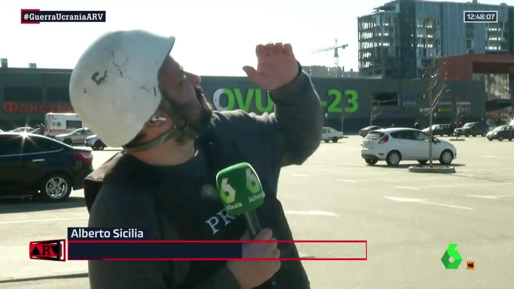 Terrible sobresalto en laSexta: un reportero corta su intervención desde Kiev.