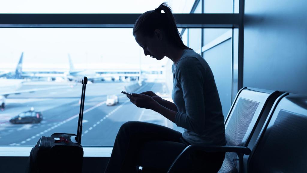 Así debemos cuidar la piel cuando viajamos en avión.
