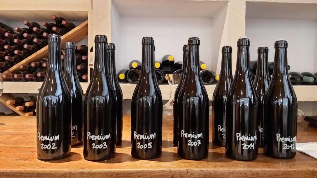 Cata vertical de las 20 añadas de Arrayán Premium