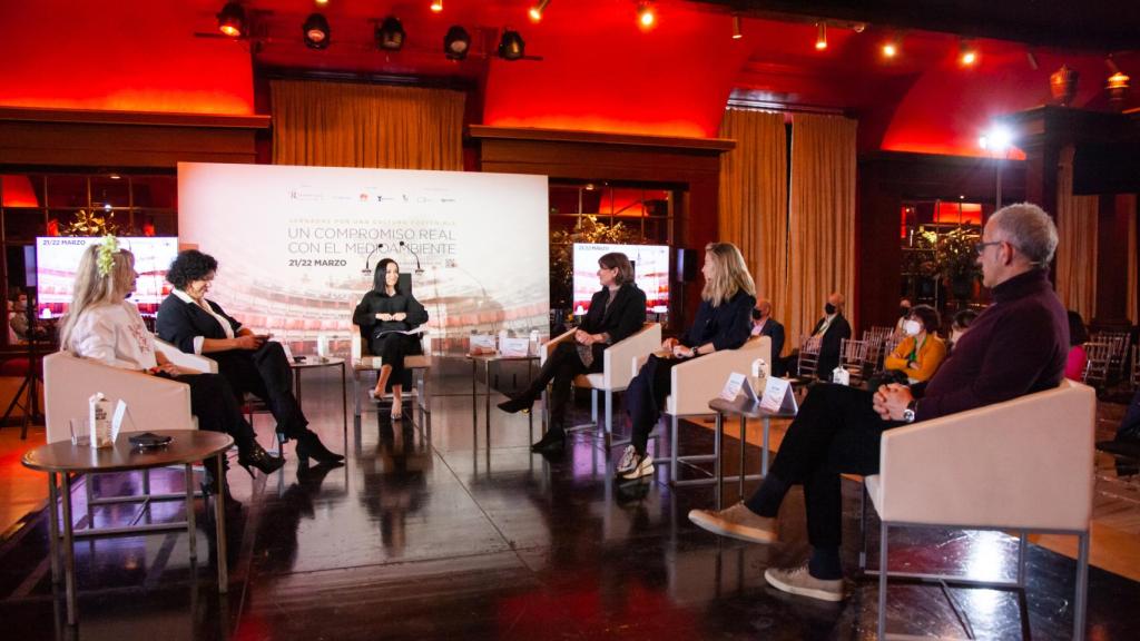 Jornadas por una cultura sostenible en el Teatro Real. Mesa: Moda.