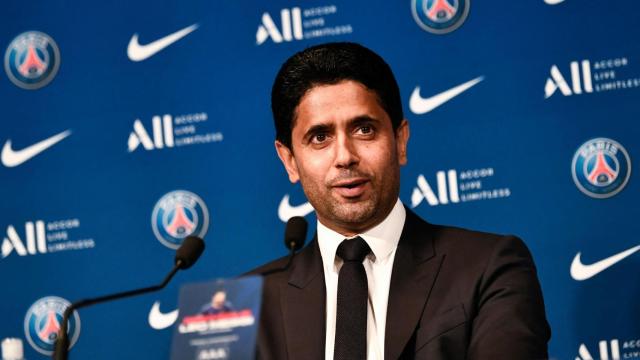 Nasser Al-Khelaifi durante una rueda de prensa del PSG