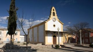 El proyecto de socialismo utópico en Colonia de Santa Eulàlia sufre robos y  derrumbes, según Acció Ecologista.