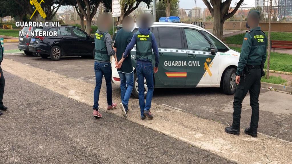 Operación 'Trescientos y pico'.