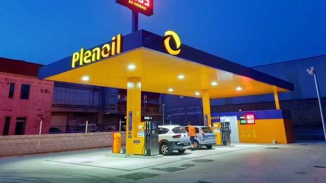 Una estación de servicio de Plenoil en Vigo.