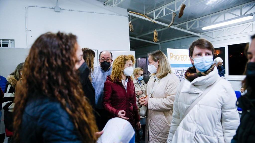 La concejala de Familia e Igualdad de Oportunidades, Ana Suárez, visita el Albergue Lazarillo