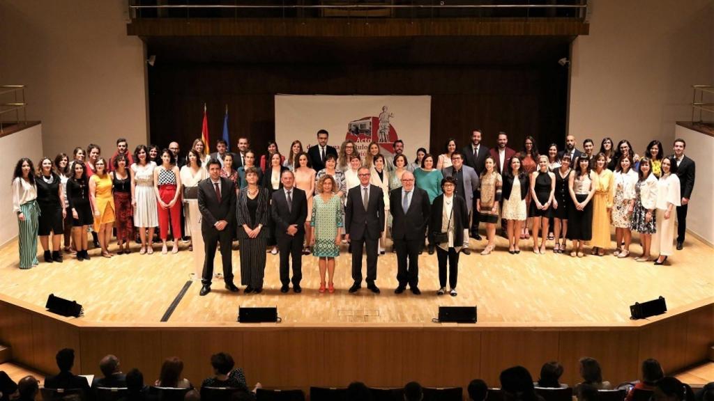 José Guirao y Meritxell Batet presiden en 2019, en el Auditorio Nacional, la entrega de los títulos de la nueva promoción de los cuerpos de Archivos, Bibliotecas y Museos