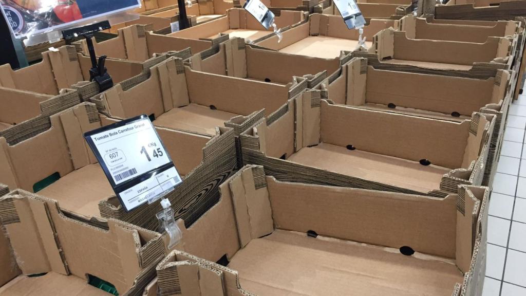 Desabastecimiento en la frutería del Carrefour de Talavera de la Reina.