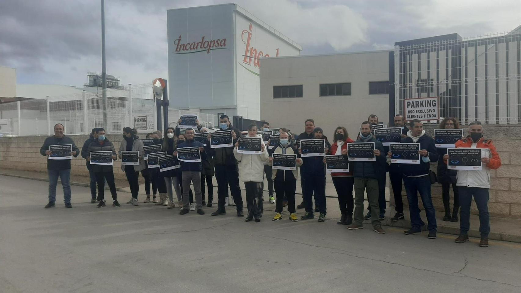 Trabajadores de Castilla-La Mancha piden medidas urgentes por la subida de los precios