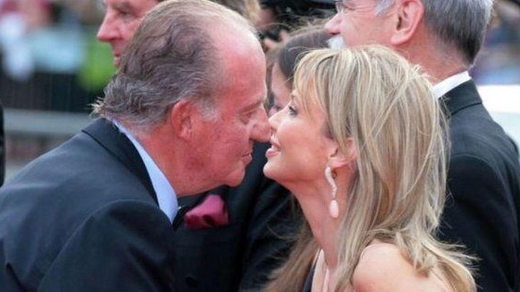 El rey emérito Juan Carlos I junto a Corinna zu Sayn Wittgenstein.