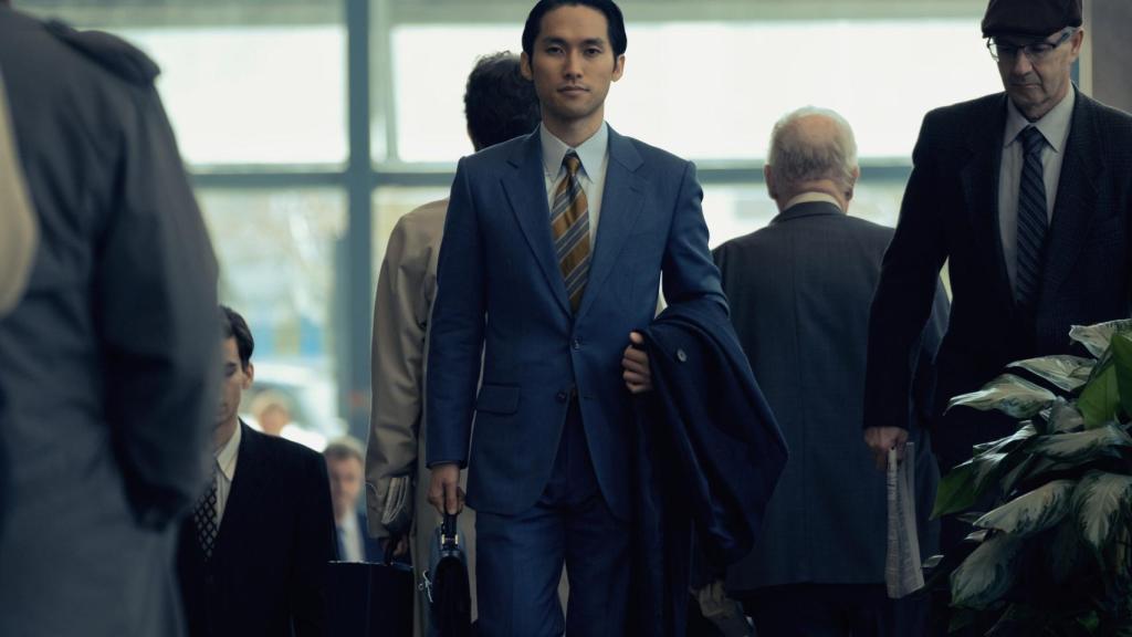 Jin Ha como Solomon en 'Pachinko'.