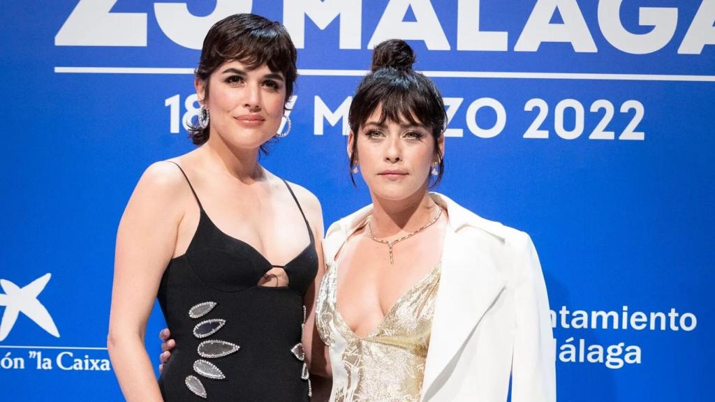 Adriana Ugarte y María León.