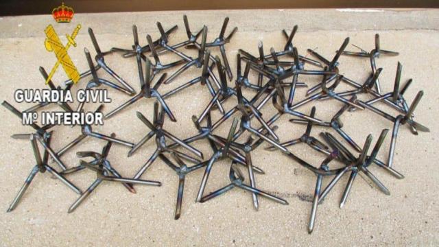 Investigados por arrojar pinchos artesanales a la carretera durante el paro de transportistas