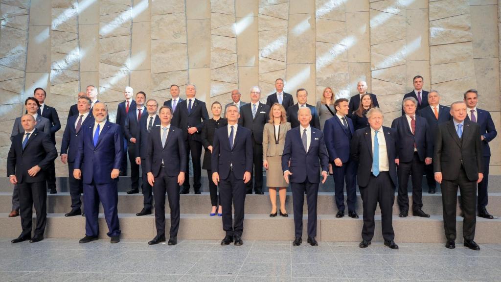 La foto de familia de los líderes de la OTAN este jueves en Bruselas