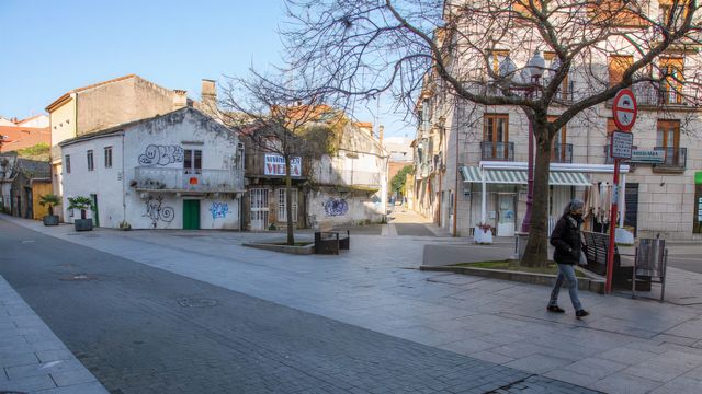 Greenpeace reta a Vilagarcía de Arousa (Pontevedra) para que pase del gris al verde