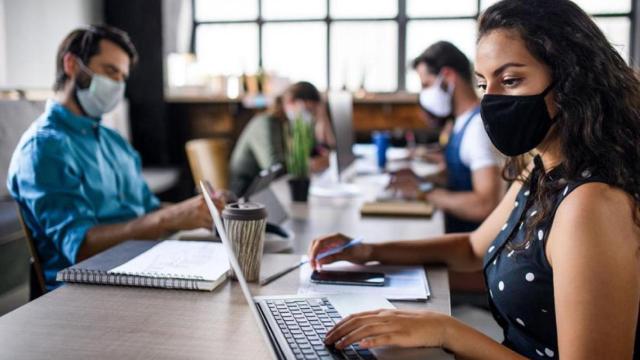 La Junta premia el esfuerzo de los alumnos de FP de Grado Superior.