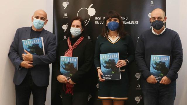 Presentación del número 72 de la revista Canelobre, de IAC Juan Gil-Albert de Alicante.