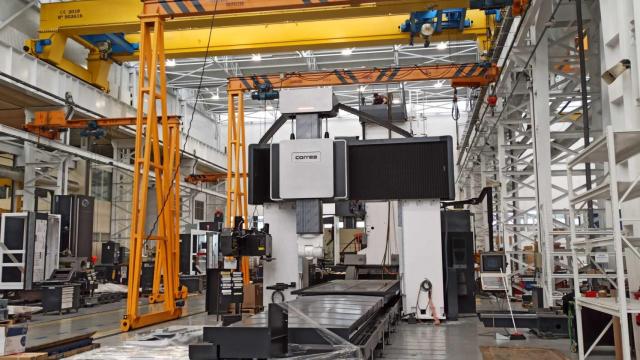 Interior de la fábrica de maquinaria pesada Nicolás Correa en Burgos