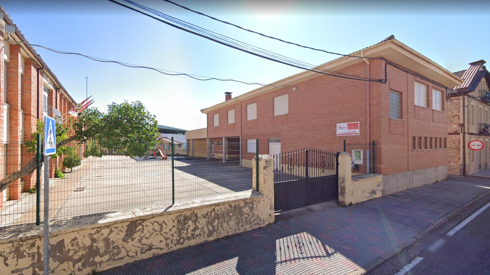 UPL denuncia la huida masiva de alumnos de un comedor escolar por la baja calidad de la comida