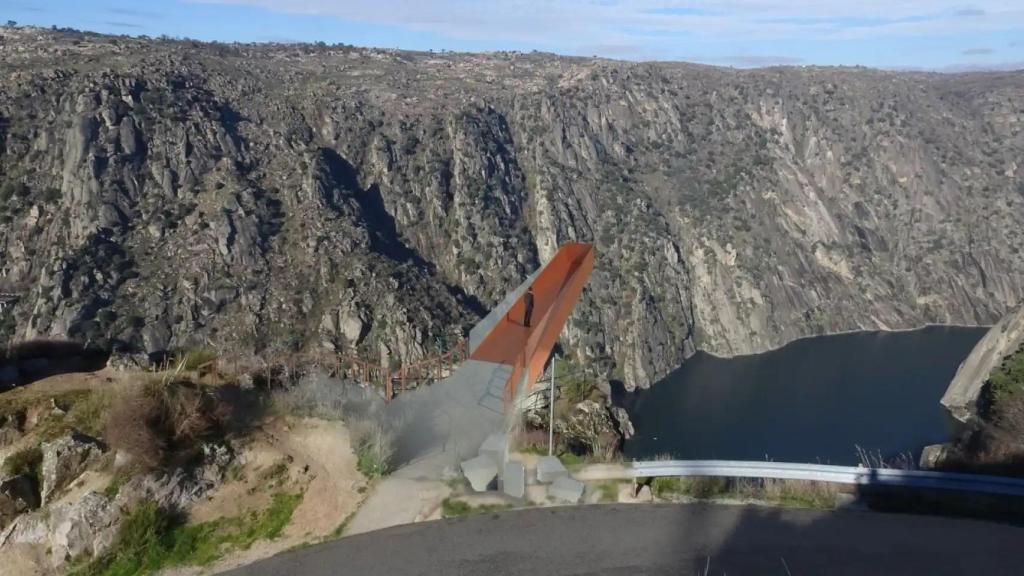 Ruta de los miradores de Arribes: esculturas graníticas del río Duero