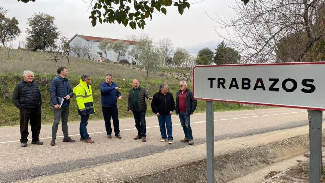 El vicepresidente primero de la Diputación de Zamora y diputado de Carreteras, José María Barrios Tejero, junto al vicepresidente cuarto, diputado de Medio Ambiente y Obras Municipales, y diputado provincial por Aliste, Javier Faúndez Domínguez