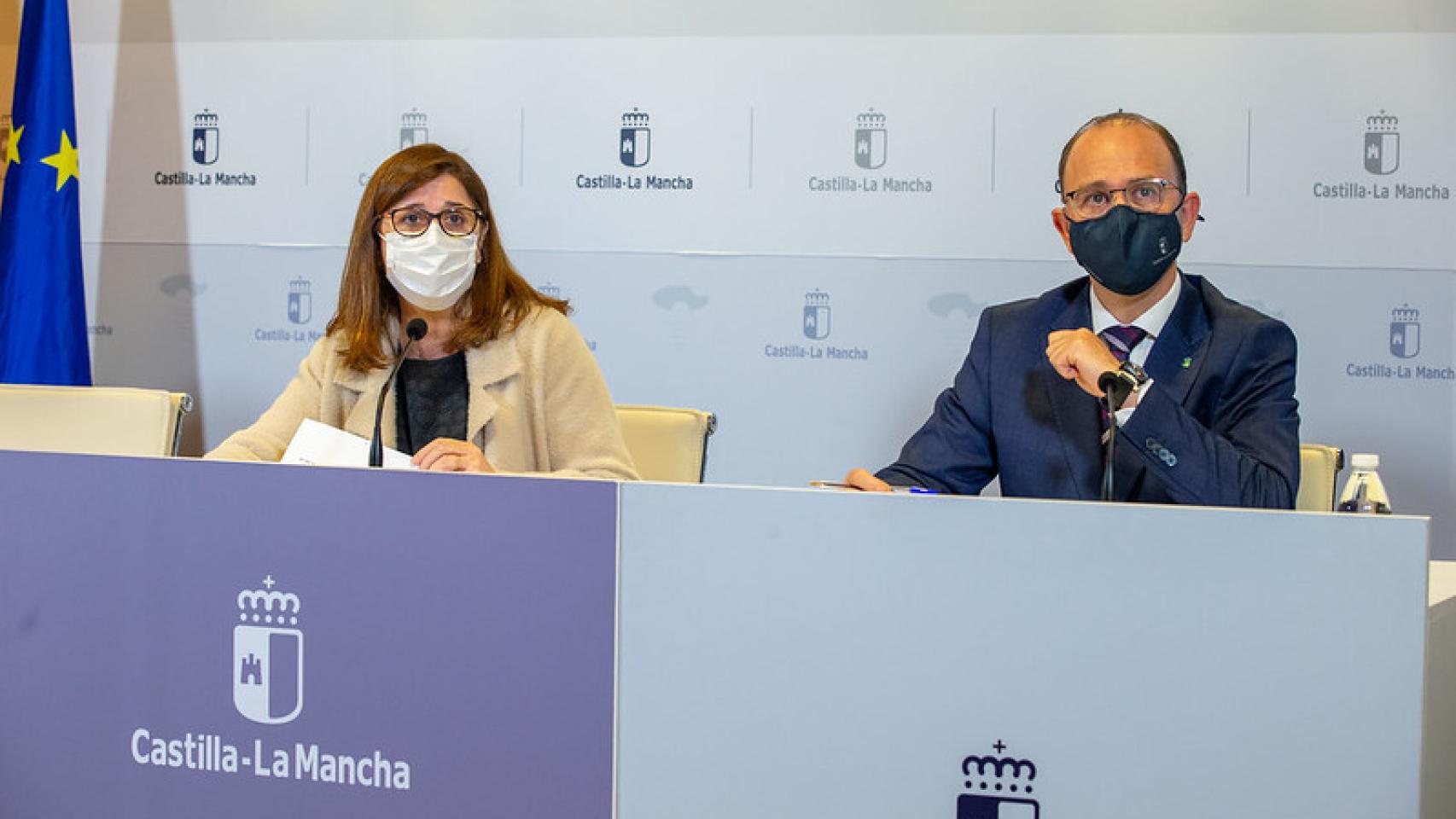 Regina Leal y José Antonio Ballesteros este viernes en rueda de prensa.