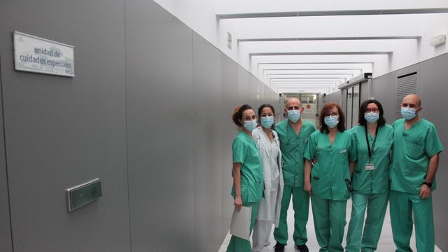 Equipo de enfermería del Hospital de Hellín (Albacete). Foto: JCCM.