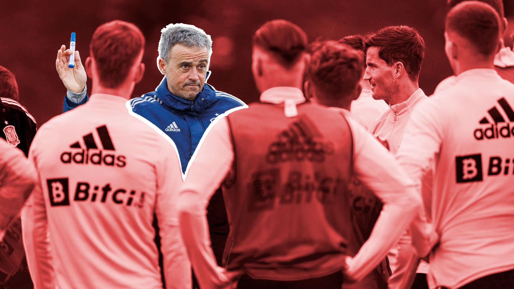 Fotomontaje de Luis Enrique durante una charla a los futbolistas de la Selección