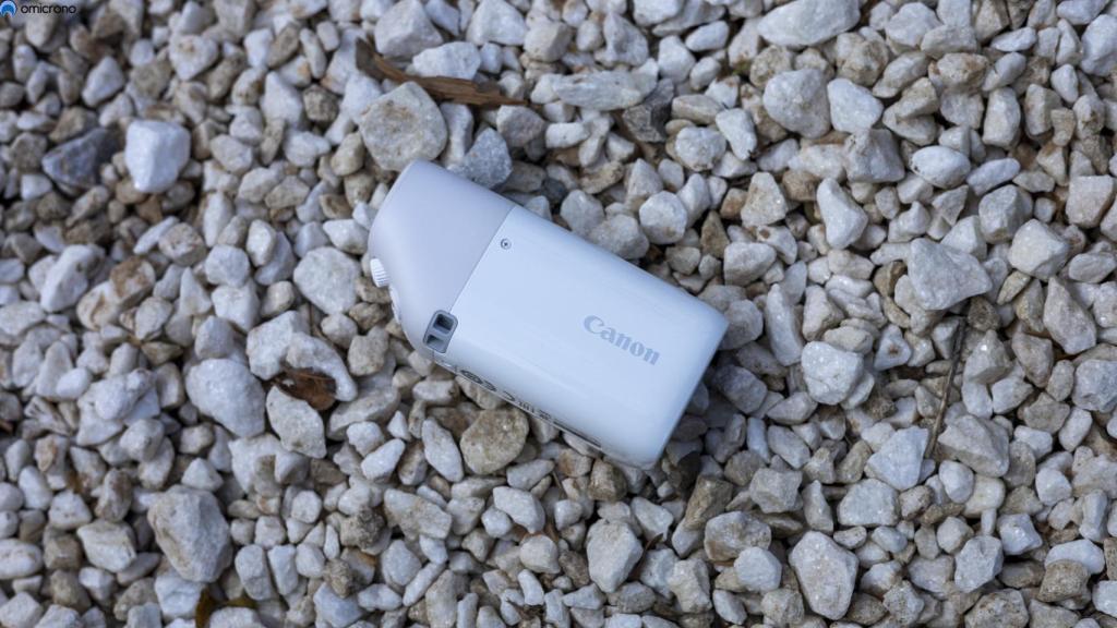 Canon Powershot Zoom.