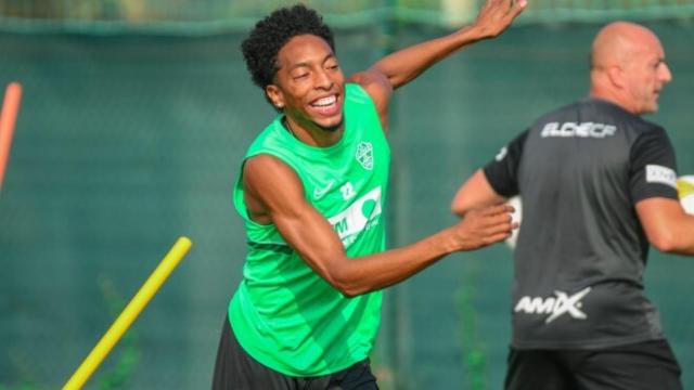 El colombiano, Johan Mojica, del Elche CF.