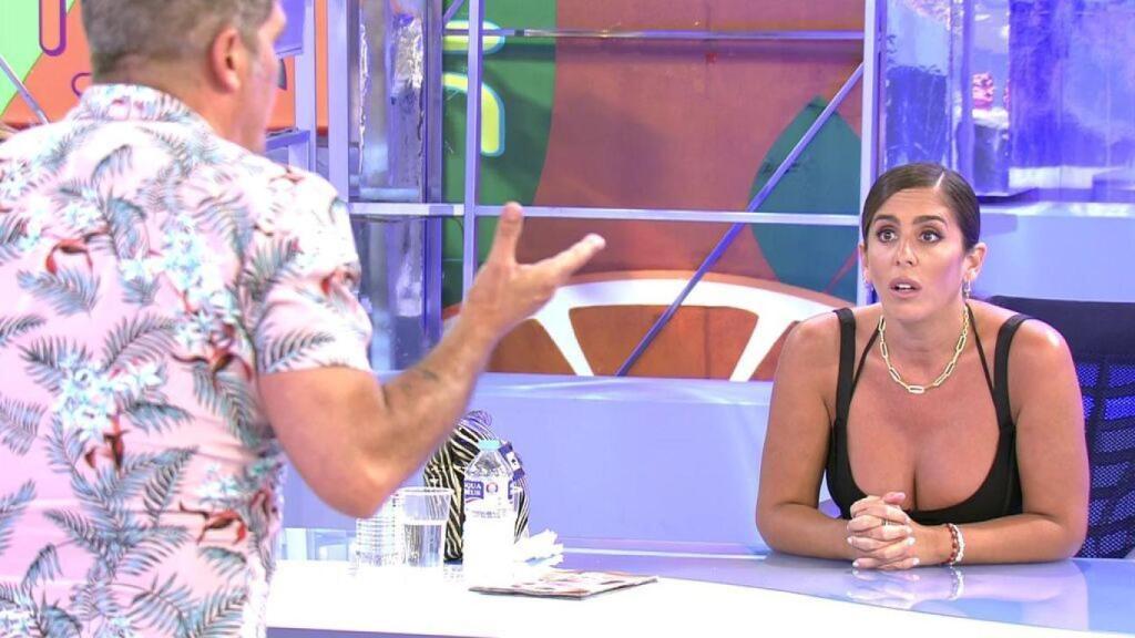 Belén Esteban y Gustavo González en montaje de BLUPER.