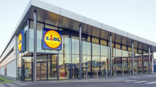 Fachada de supermercado Lidl.