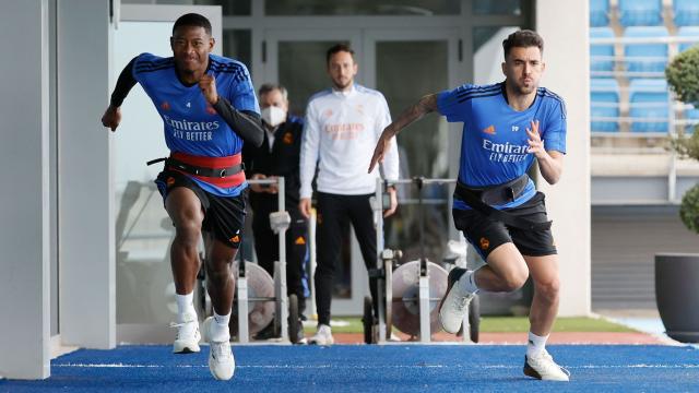 David Alaba y Dani Ceballos, en Valdebebas